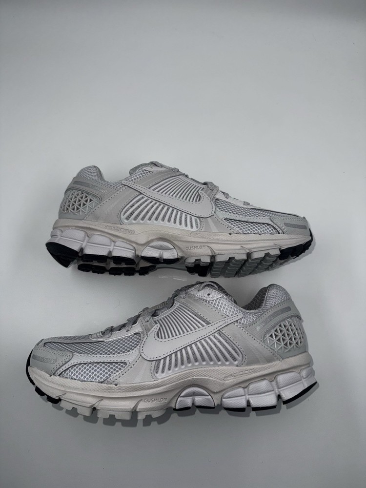 Nike Air Zoom Vomero 5 Women's White/Vast Grey-Black FQ7079-100 Size 7.5