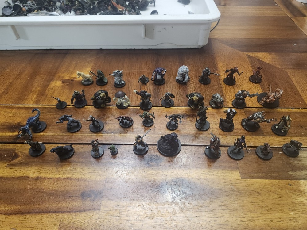 Early 2000s Dungeons And Dragons Monster Miniatures Lot Of 40 D