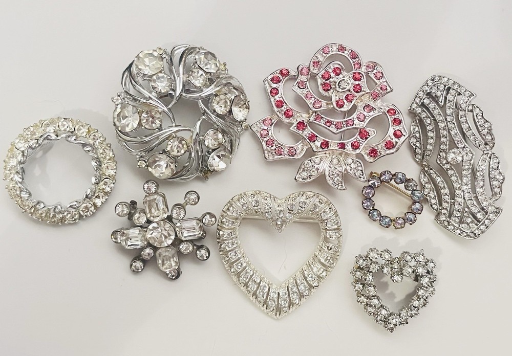 Vintage Estate Unsigned  Brooches. Lot Of 8