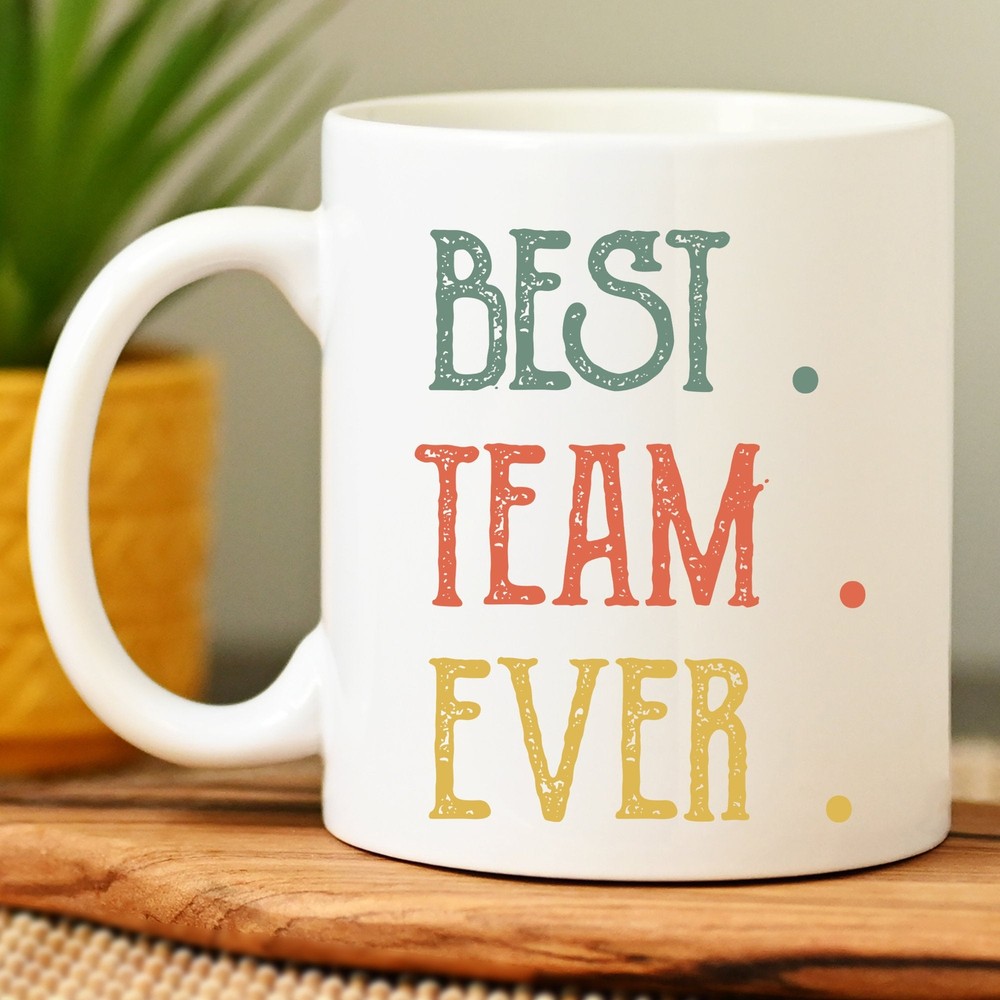 Custom Employee Appreciation Gifts with Personalized Mugs for the Office