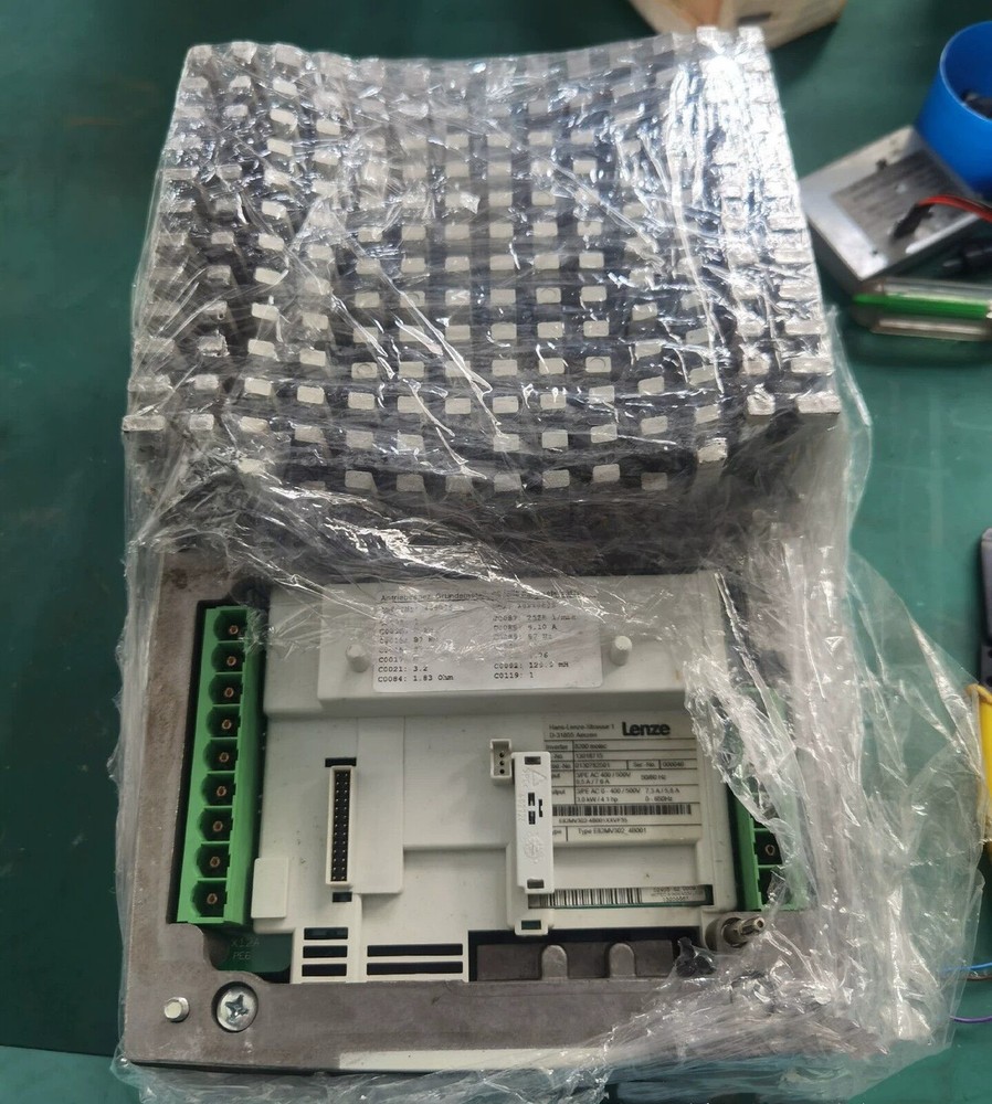 1Pcs Used E82MV302_4B001 Via DHL or Fedex #A6-3