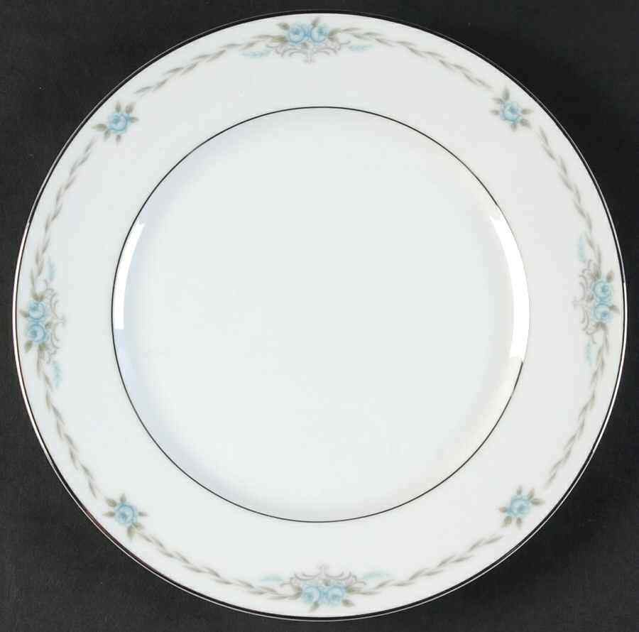 Style House Corsage Salad Plate 694256