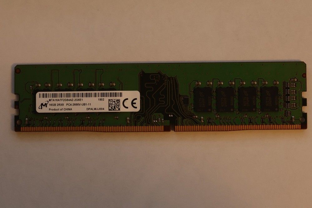 Micron 16GB 2666MHz PC4-21300 Non ECC (DDR4 SDRAM) Memory (MTA16ATF2G64AZ-2G6E1)