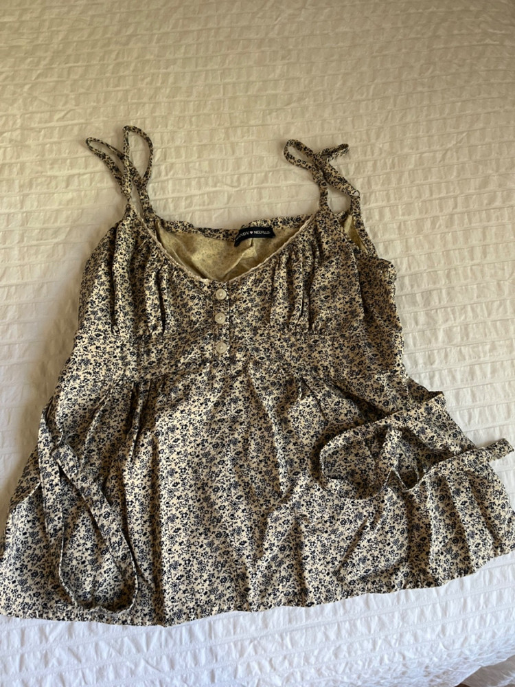 John Galt Brandy Melville Floral Cami Blouse Top Excellent Condition