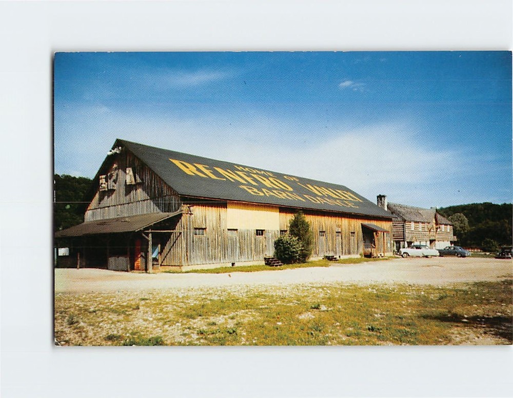 Postcard Big Barn Renfro Valley Kentucky USA