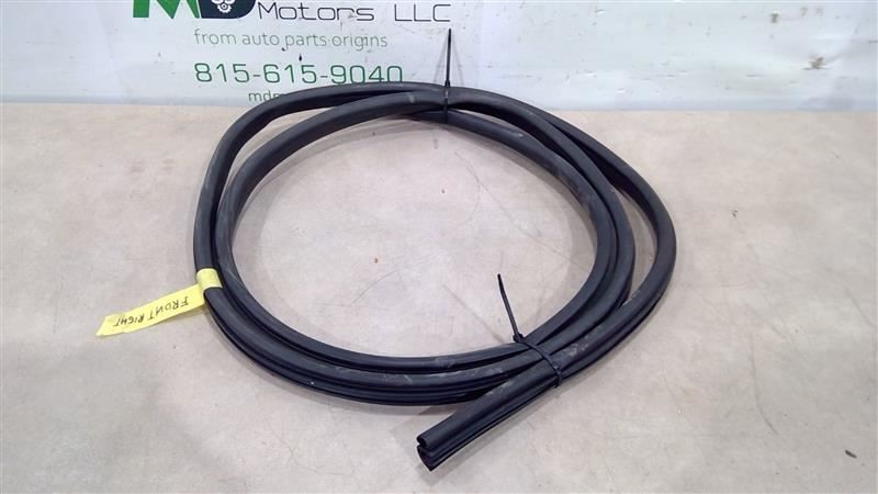 2020-2022 NISSAN SENTRA FRONT RIGHT DOOR WEATHER-STRIP SEAL 80830-6LE0A