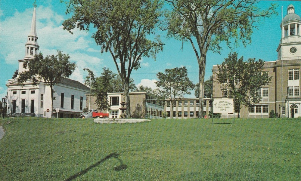 St. Johnsbury,VT South Congregational Church Caledonia County Souvenir Postcard