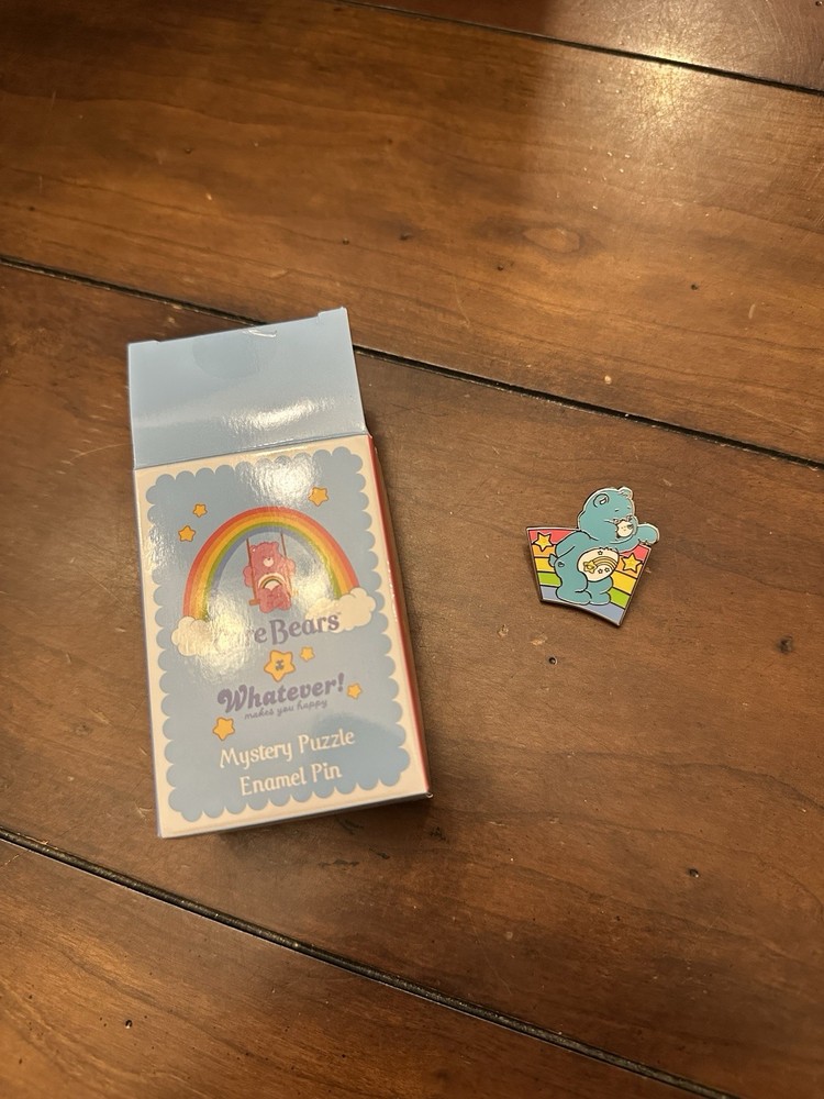 Collectible Pin: Wish Bear (Rainbow) - Care Bears - OPEN - New