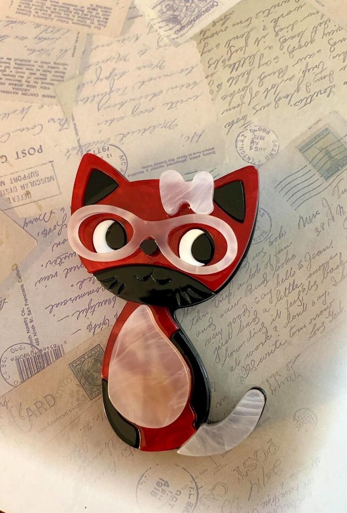 Red Layered Acrylic Cat With Glasses & Bow Brooch