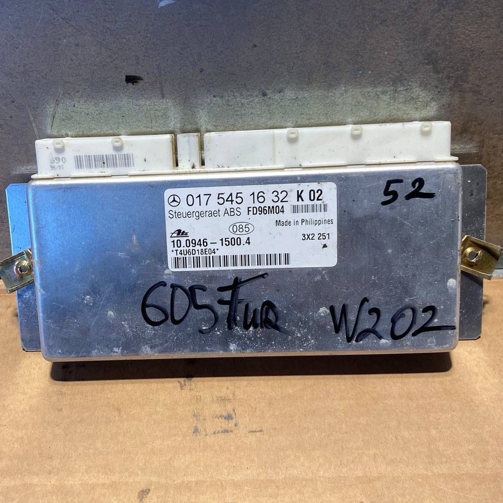 Mercedes-Benz W202 ABS Stability Control Module OM605 TD 0175451632 ATE
