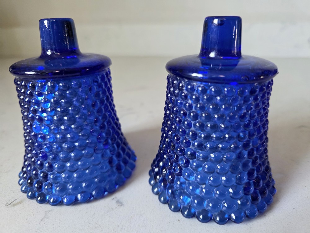 Set Of 2 Vintage Cobalt Blue Hobnail Glass Votive Peg Tea Light Candle Holders
