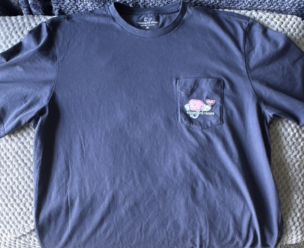 Vineyard Vines Men's XL Blue Graphic Print Pocket T-Shirt Crew Neck