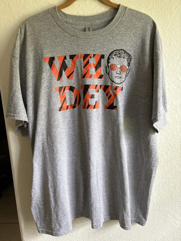 Cincinnati Bengals T Shirt Mens XL Joe Burrow Who Dey NFL Football Short Sleeve