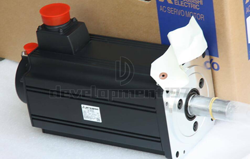 1PCS NEW   Servo Motor HC-RP503 #A6-3