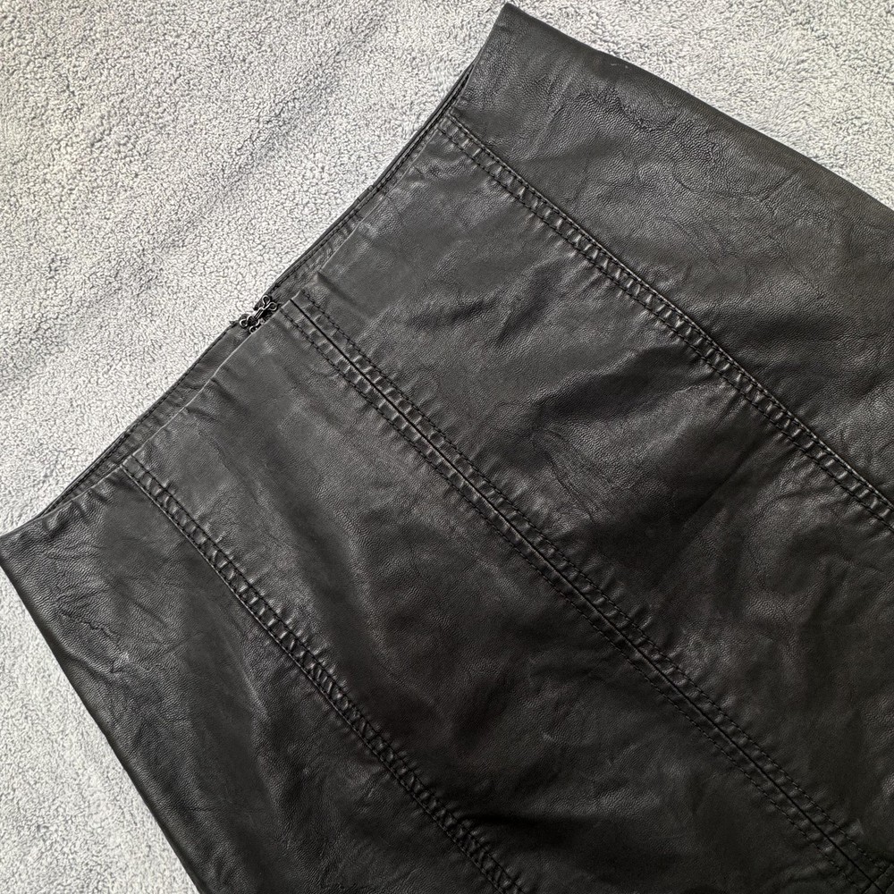 Free People Skirt Womens 2 Black Faux Leather Mini Pencil Exposed Zip Lined