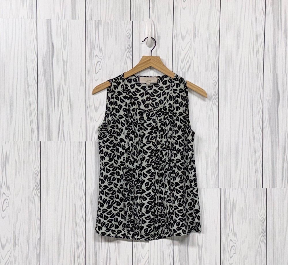 Ann Taylor LOFT sleeveless blouse womens size extra small petite white floral
