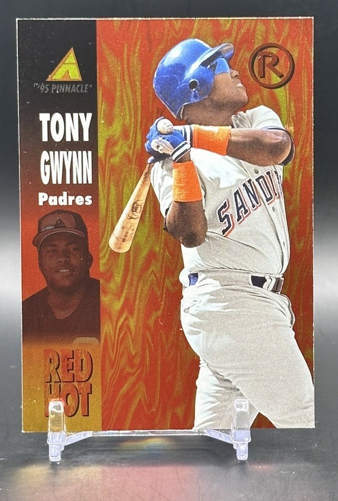 1995 Pinnacle Red Hot #RH8 Tony Gwynn, Padres  HOF Insert