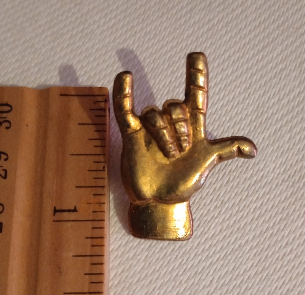Sign Language I Love You Hand Making Gold Tone Vintage Collectible Lapel Pin