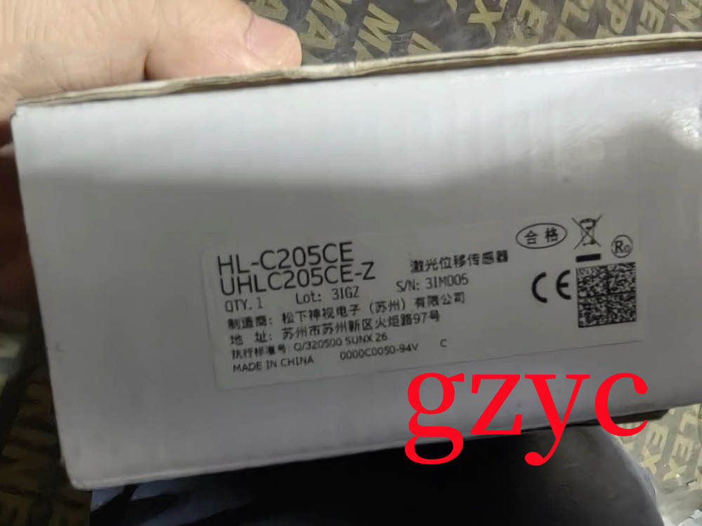 1PC Brand New Panasonic HL-C205CE Displacement Sensor Fast FedEx or DHL
