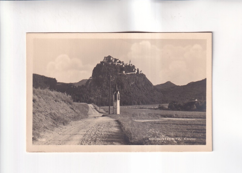 F9939) Postcard, Hochosterwitz in Carinthia - Street with wayside shrine...