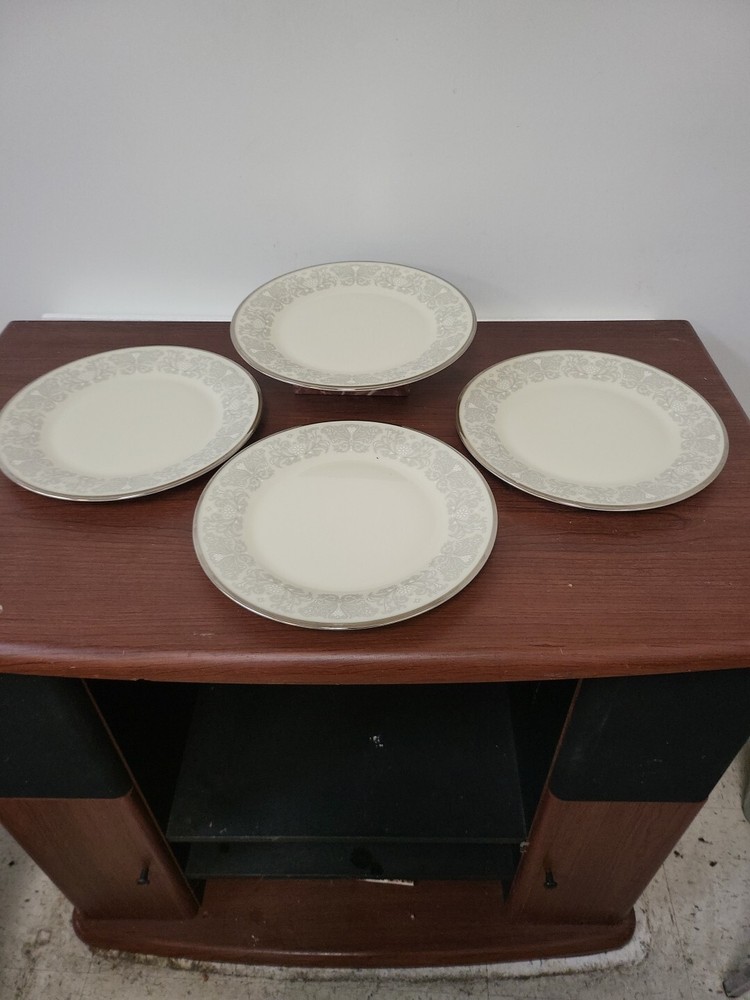 Lenox Snow Lily 10.50