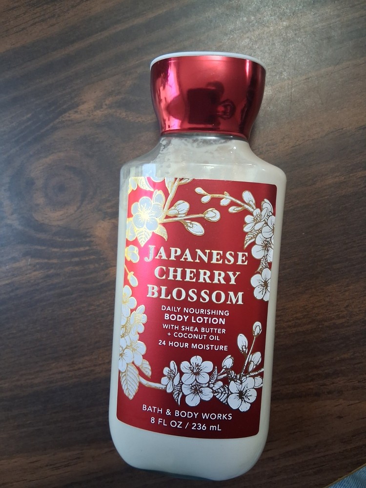 Bath & Body Works Japanese Cherry Blossom Body Lotion Shea Butter 8 oz