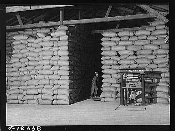 Wheat Warehouse,Walla Walla,Washington,Farm Security Administration,FSA,1