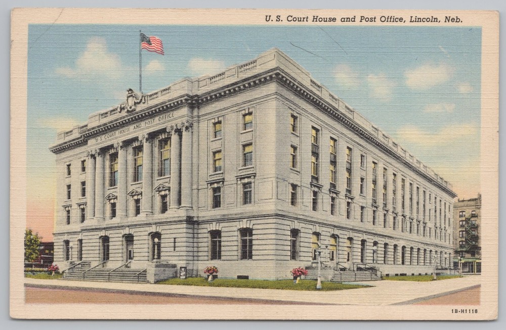 Linen~US Court House & Post Office~Lincoln Nebraska~Vintage Postcard