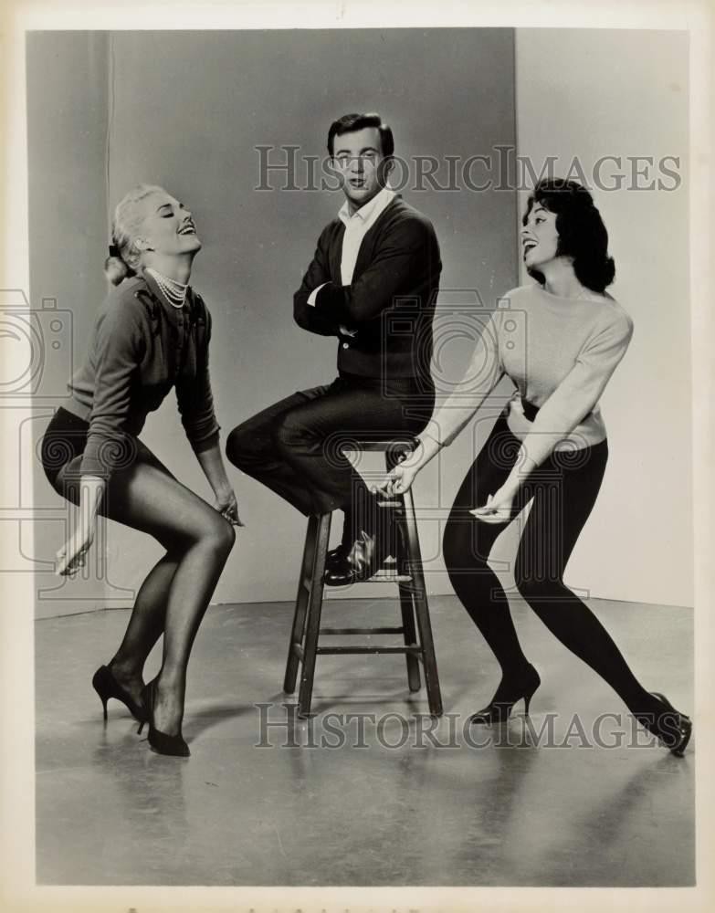 1961 Press Photo Host and Dancers on Television's 