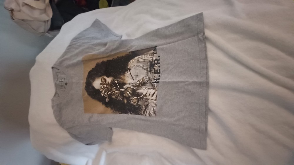 H.E.R Gray Cotton Graphic Print Short Sleeve Pullover T-Shirt Women Size S