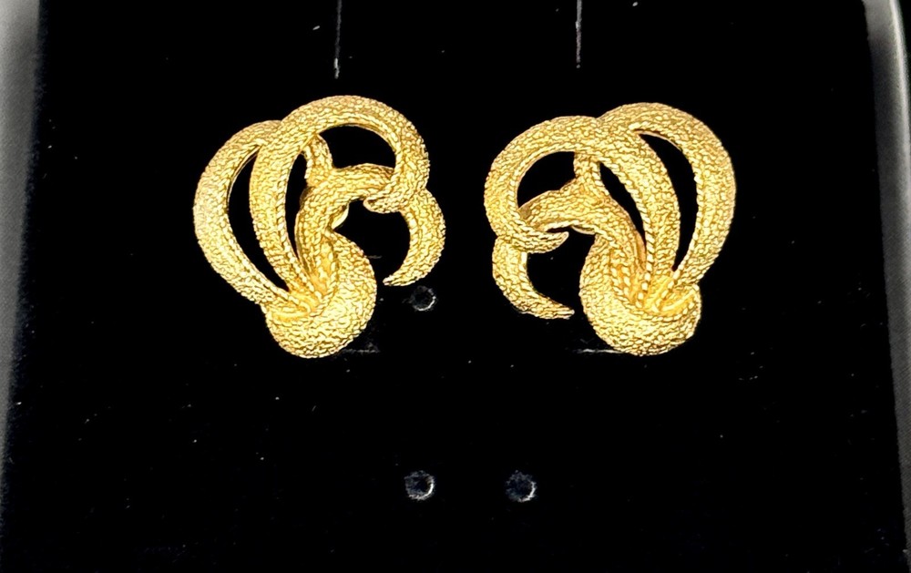 Vintage Crown Trifari Signed Gold Tone Textured Clip-On Earrings Costume Jewelry