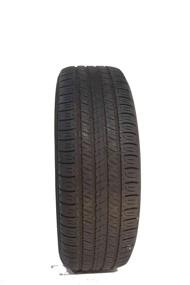 P235/60R18 Goodyear Assurance All-Season 103 H Used 5/32nds