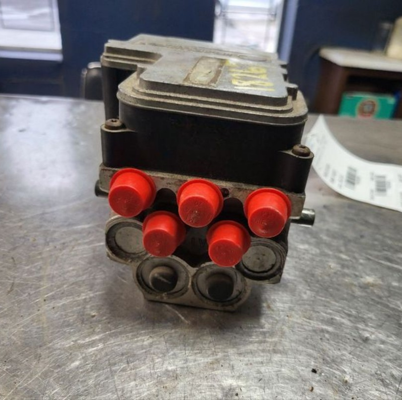 2001-2002 Chevy S10/S15 Sonoma ABS Anti-Lock Brake Pump Assembly 4x4 W/o ZR2 Oem