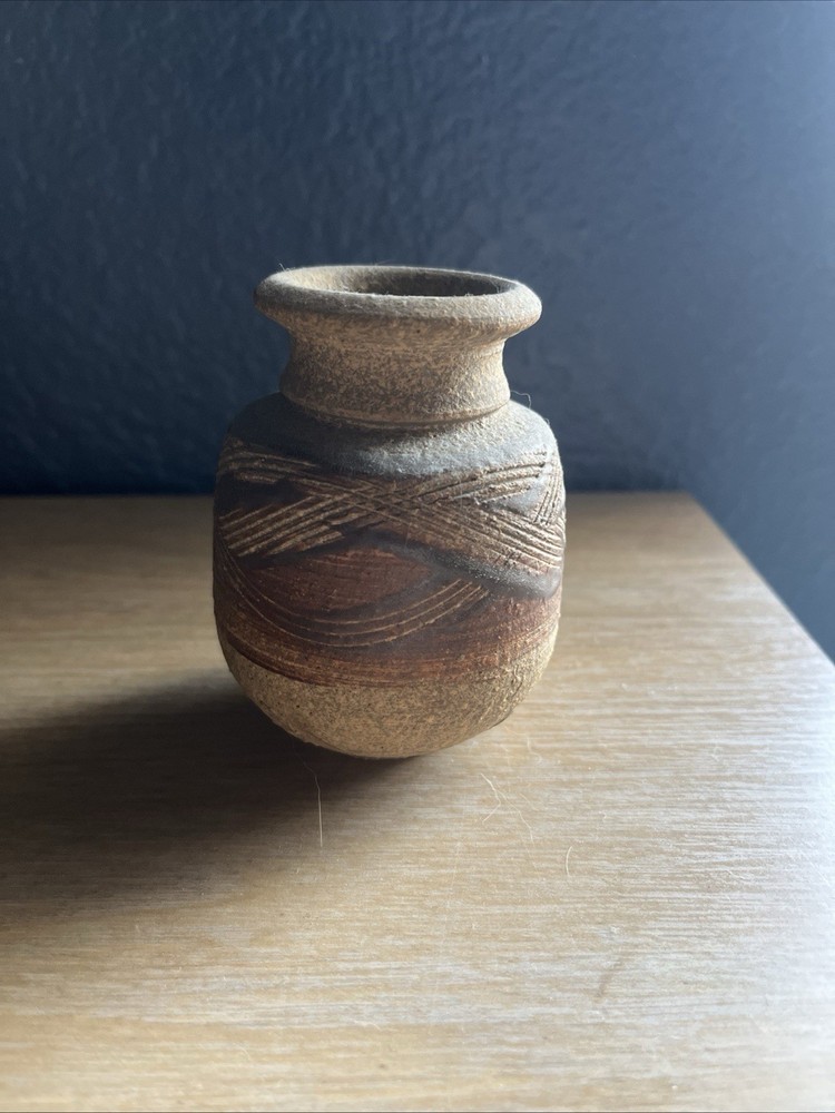 Handmade Studio Art Pottery Vase Sand Texture Etched Design New Mexico 3”