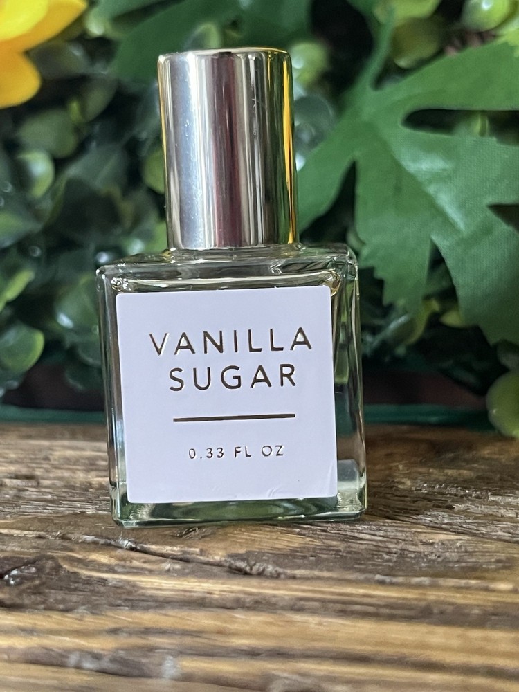 Sand + Fog Vanilla Sugar Eau De Parfum Roller Oil 0.33 fl oz NWOB ~Free Shipping