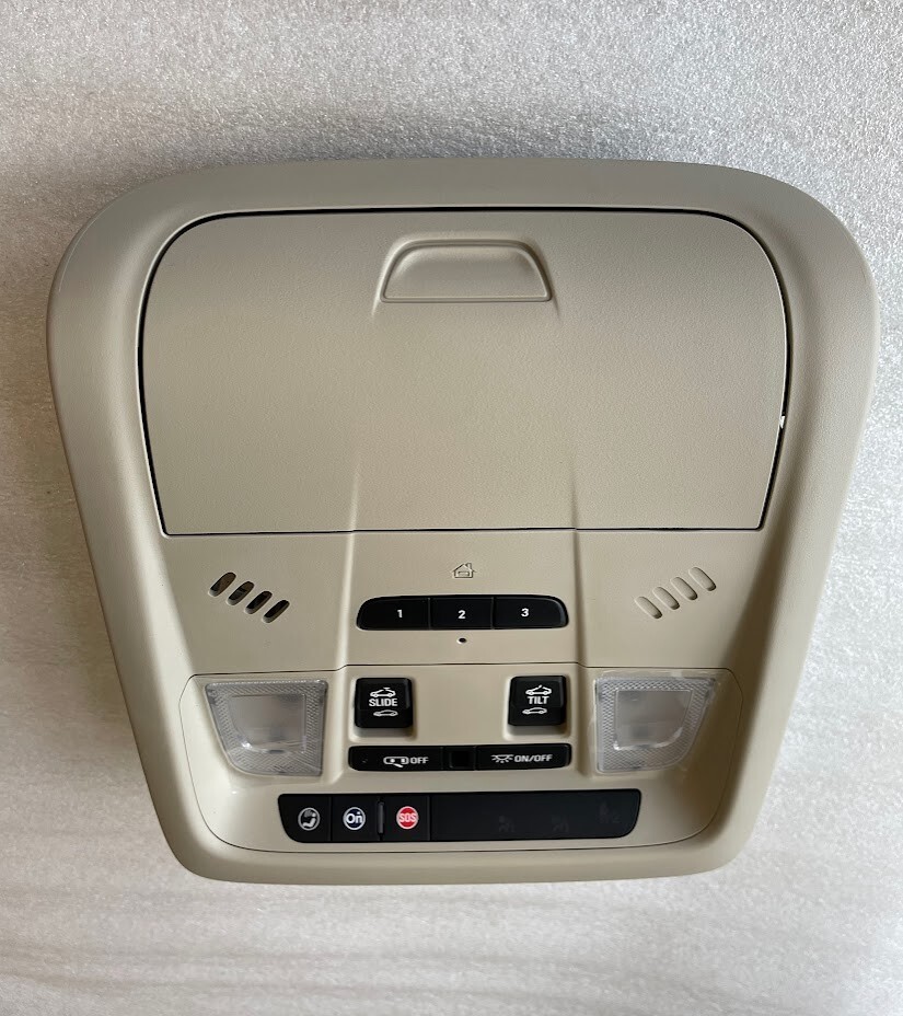 Blazer Acadia Tan Overhead Console with HomeLink Garage Opener and Sunroof-image
