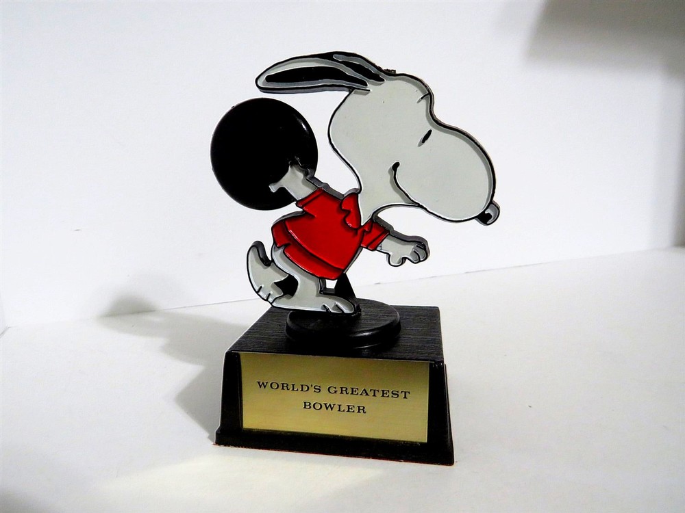 Snoopy Peanuts Charlie Brown Aviva Vintage Trophy Gram Figure Figurine 1972