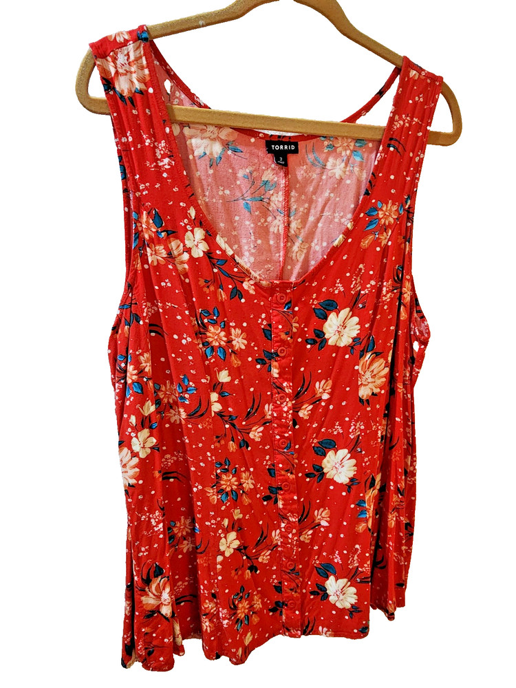 Torrid Women's size 3x Red sleeveless top. Flare bottom. Faux button down front.