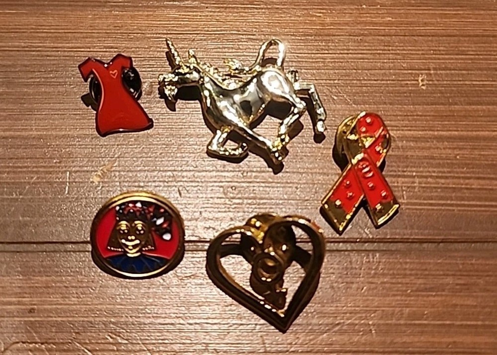 Lot Of 4 Vintage Brooch Lapel Pins Gold Tone Heart Red ribbon Dress Jester