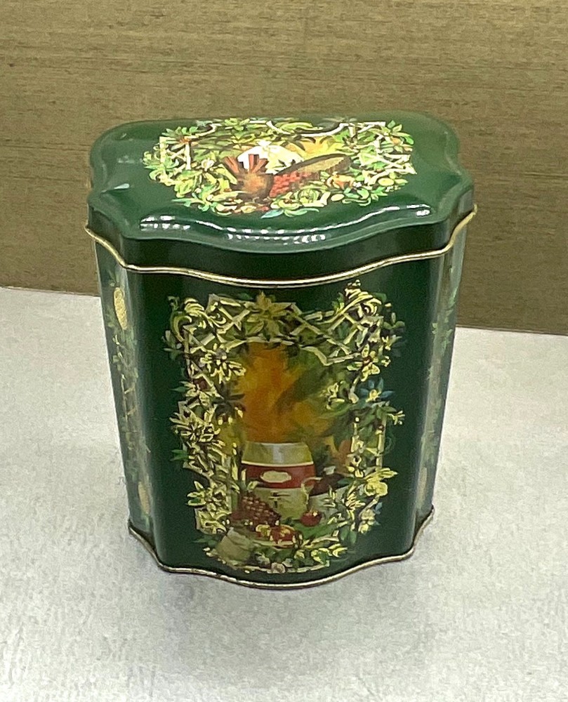 Vintage Avon 1981 Christmas Tin Made England X-Mas Tin Red & Green Tea Canister