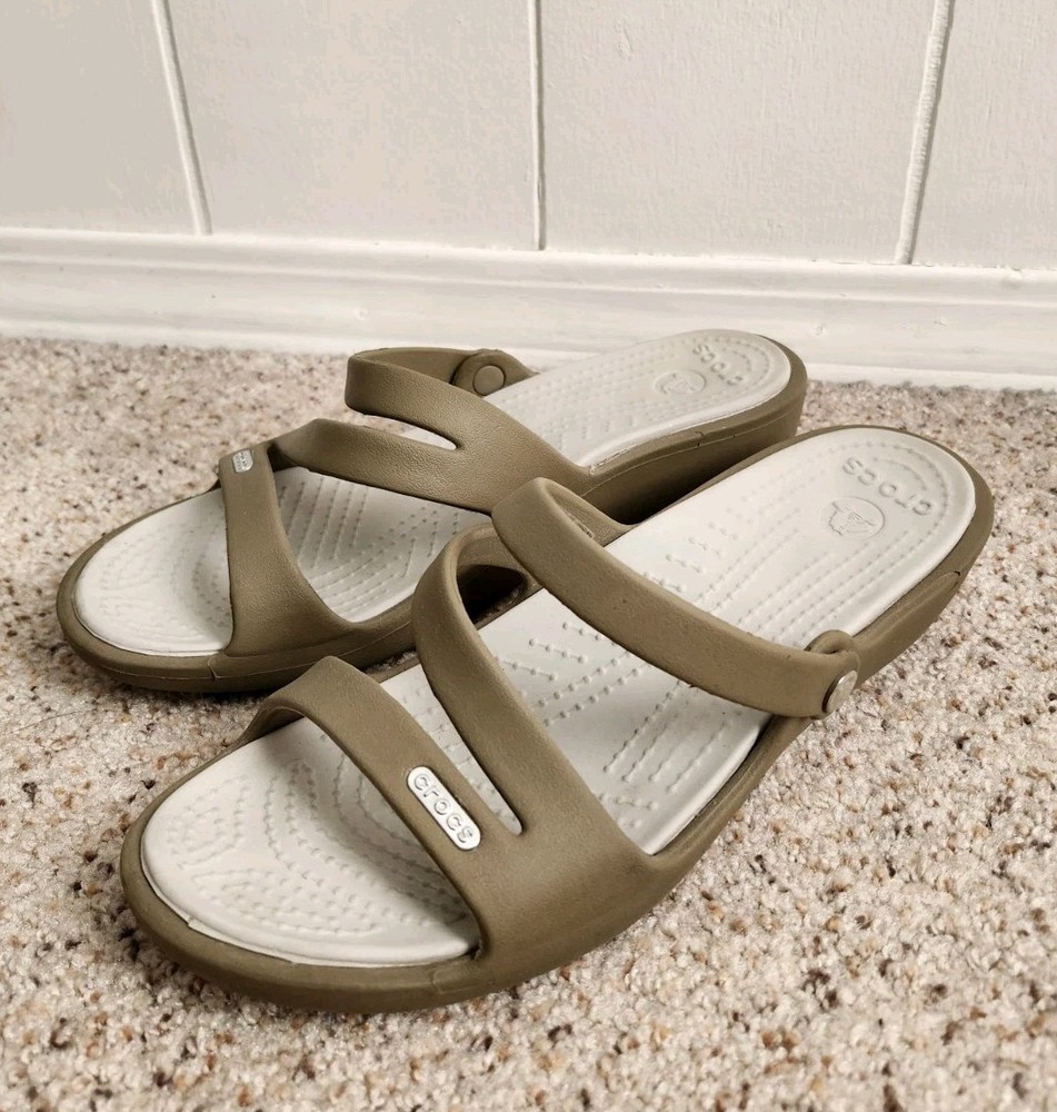 Crocs Tan Flip Flops Size 7