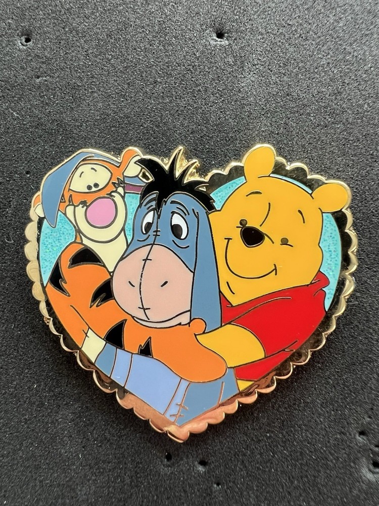 Disney FANTASY Pin - Winnie The Pooh - Pooh Tigger Eeyore Hug Heart