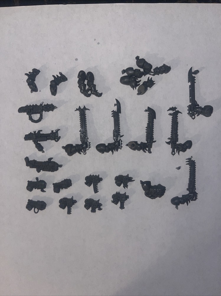 Warhammer 40k Chaor Raptor Weapon Lot, Chainsword, Power Fist, Melta Gun, Plasma