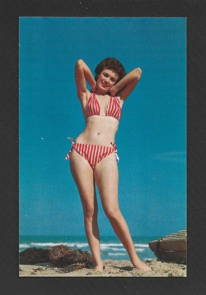 POSTCARD:  1950s PIN-UP CUTIE IN A RED-AND-WHITE BIKINI SWIMSUIT