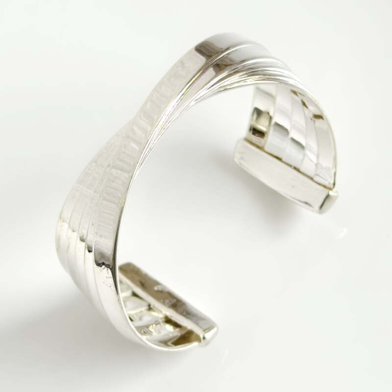 New Robert Lee Morris Weave Open Bangle Gift Fashion Women Holiday Party Jewelry