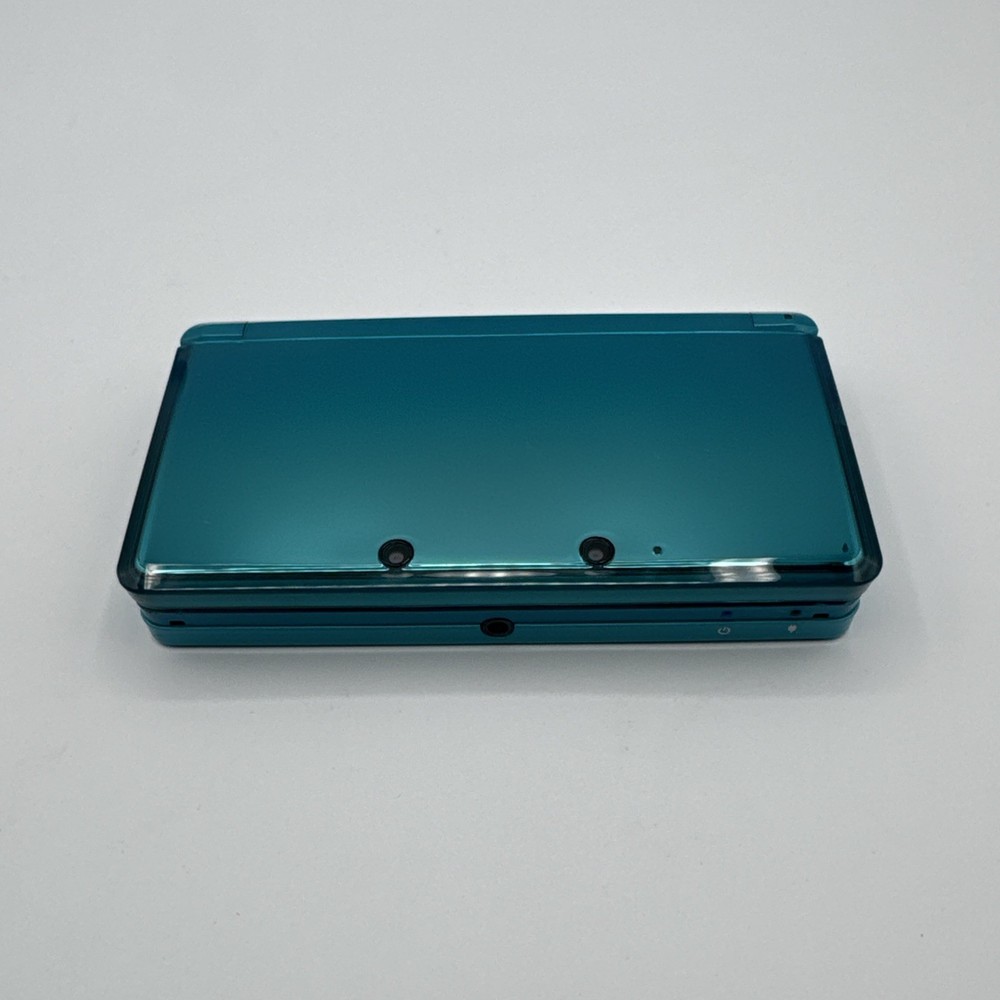 Nintendo 3DS (CTR-001) Handheld with Charger - Aqua Blue