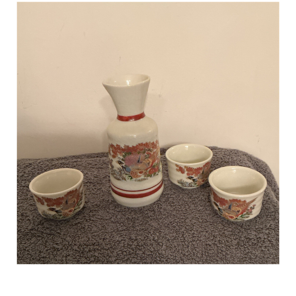 Japanese Ceramic Sake Set Carafe & 3 Cups Floral Bird Design Red White