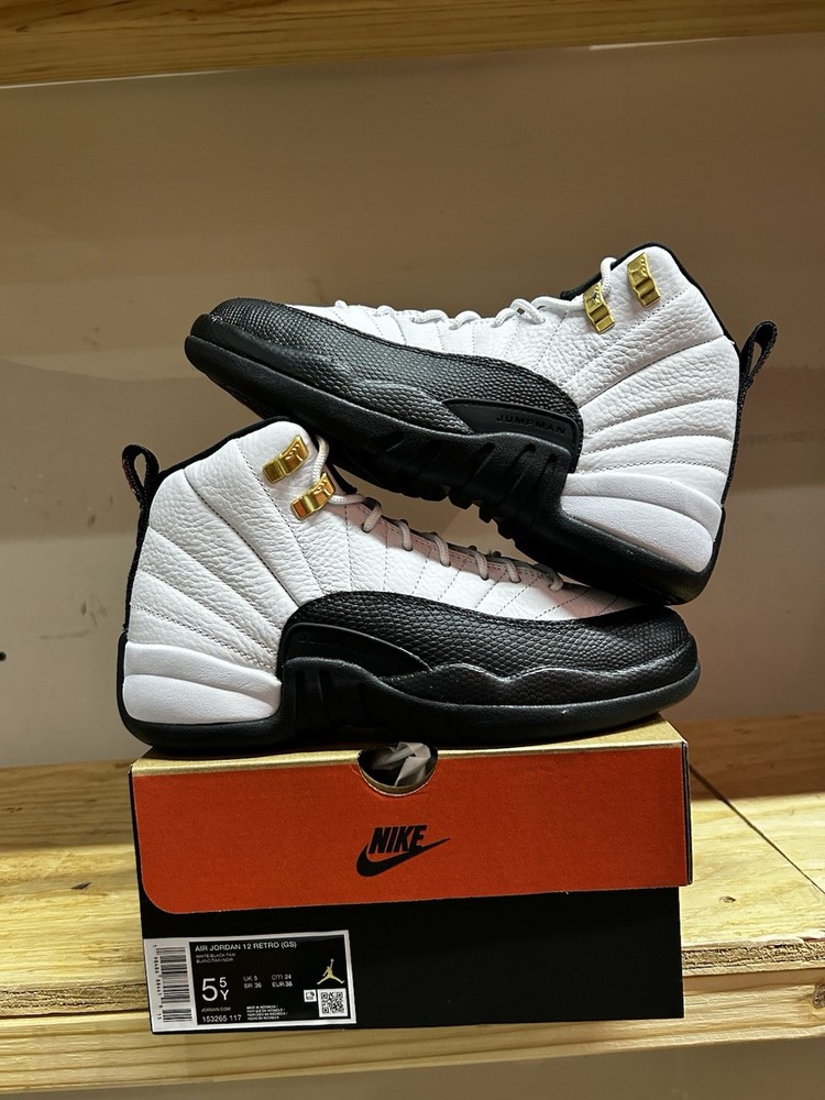 JORDAN 12 Taxi 2025  SIZE 5.5