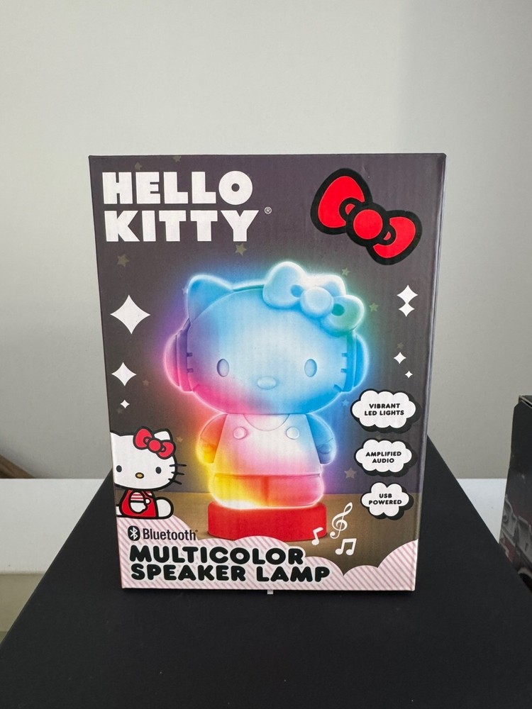 NEW Hello Kitty Bluetooth Speaker Lamp with Multicolor Lights