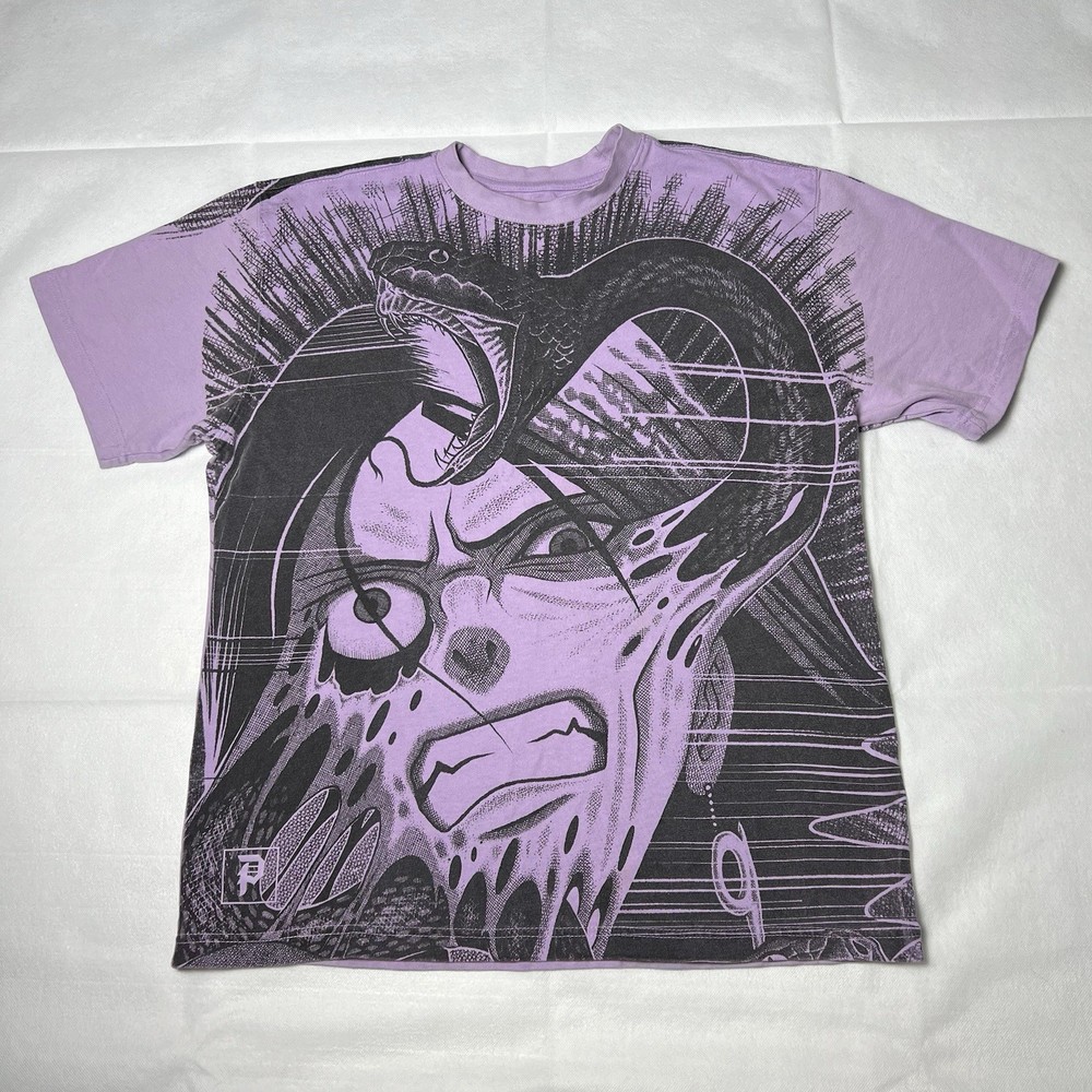 The Naruto Shippuden Primitive Snakes Graphic T-Shirt Men’s Size Medium Purple